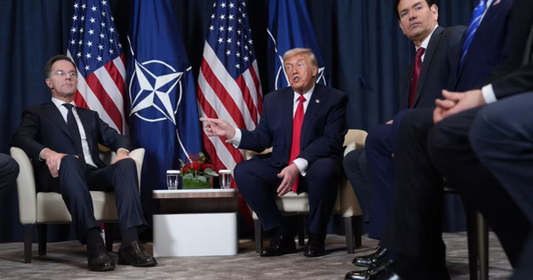 Gặp Tổng thư ký Mark Rutte, Tổng thống Mỹ nhắc việc rút khỏi NATO