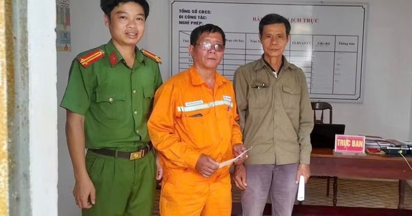 Nhận 30 triệu đồng chuyển nhầm, nhân viên Điện lực Gia Lai nhờ công an tìm chủ