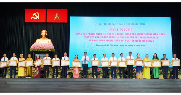 Gắn thi đua với mục tiêu tăng trưởng 2 con số