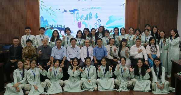 Người thầy kính yêu: Người giữ mạch chữ xưa giữa thời đại số