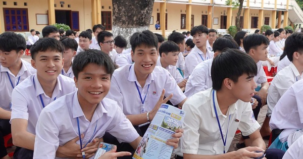 Nhiều trường ĐH ở TPHCM công bố học phí khóa tuyển sinh ĐH năm 2026, xem tại đây