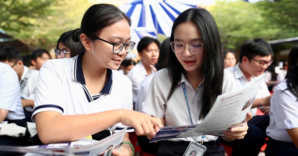 Học sinh lớp 12 TP HCM sẽ thi thử tốt nghiệp THPT trước 31-5