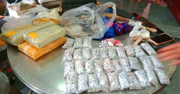 Phá đường dây ma túy xuyên quốc gia, thu giữ 23 kg ma túy cùng 1 khẩu súng