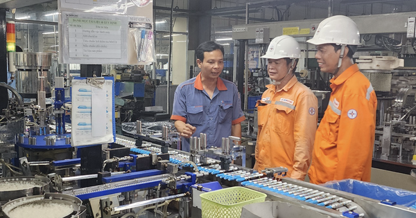 Tiêu thụ điện tại TPHCM tiếp tục tăng cao do nắng nóng kéo dài
