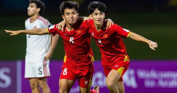 Ngạc nhiên đến thú vị với U17 Việt Nam