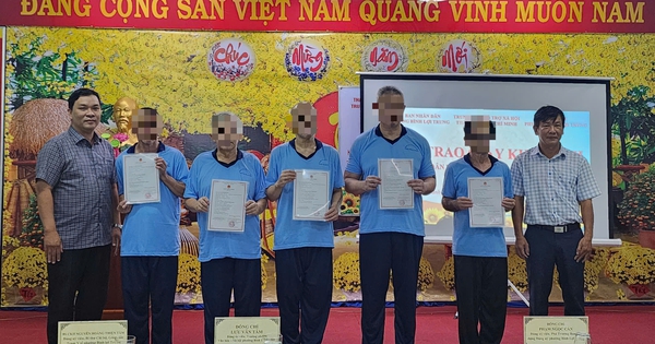 TP HCM lần đầu hỗ trợ cấp khai sinh cho Việt kiều hồi hương không giấy tờ