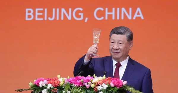 Trung Quốc tổ chức quốc yến chiêu đãi ông Donald Trump