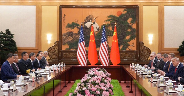 Nhìn lại ngày đầu thăm Bắc Kinh của Tổng thống Mỹ Donald Trump