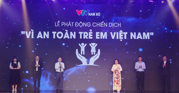 Báo động xâm hại trẻ em trên không gian mạng