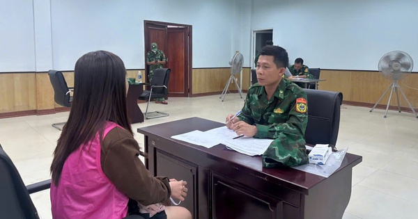 Hình ảnh tiếp nhận 56 công dân nghi liên quan việc tổ chức đánh bạc, rửa tiền trên mạng