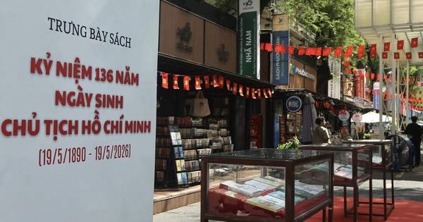 Triển lãm sách về Bác Hồ tại Đường sách TPHCM