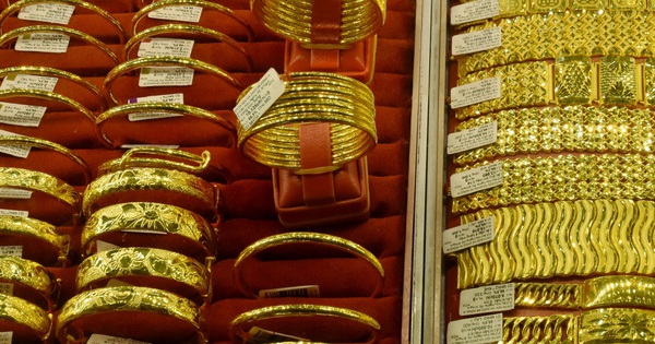 Giá vàng miếng SJC giảm liên tiếp, thấp nhất 4 tháng