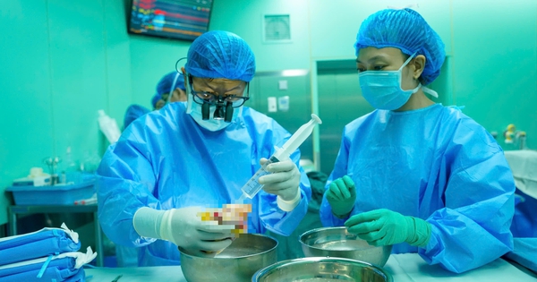 Trong 3 giờ, cả trăm người ghép sự sống cho bệnh nhi 15 tuổi suy tim giai đoạn cuối