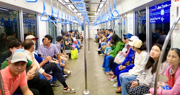 TPHCM sắp có “ATM vé nghĩa tình” cho metro số 1