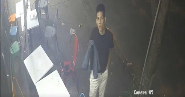 Kẻ trộm bị Công an TPHCM bắt do nhìn chằm chằm vào camera