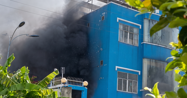 Cháy trạm biến áp ở phường An Phú Đông, TPHCM