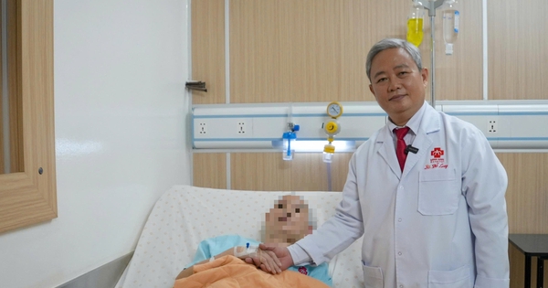 Từ cú ngã xe đạp, phát hiện khối u não to bằng quả cam