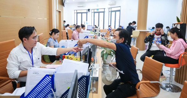 Chi tiết bảng lương viên chức khi tăng lương cơ sở lên 2,53 triệu từ 1-7