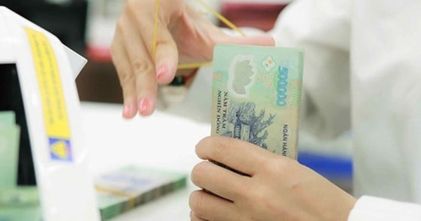 Gần 4.200 tỉ đồng chi trả lương hưu, trợ cấp BHXH tháng 6