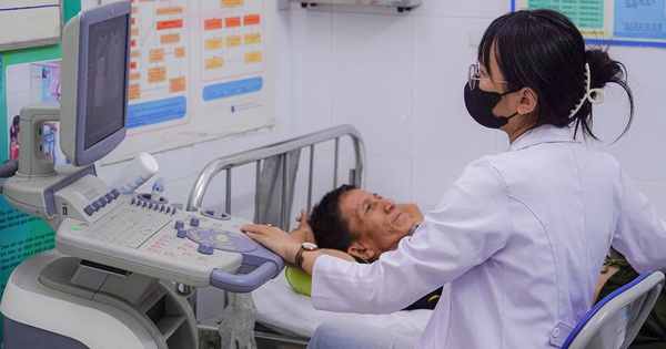 TPHCM huy động toàn hệ thống y tế khám sức khỏe định kỳ miễn phí cho người dân