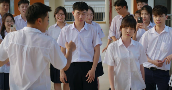 Những góc khuất, sang chấn tâm lý "Phía bên kia thành phố"