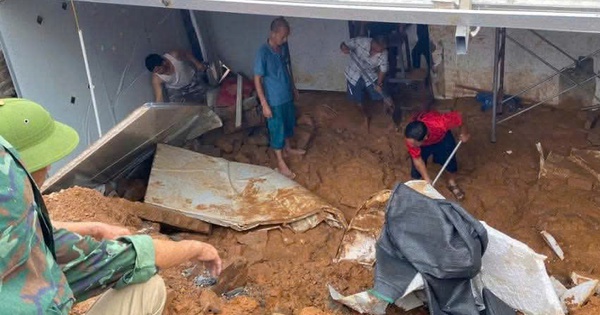 Đang nằm ngủ, 2 cháu bé bị tường nhà sập đè trúng