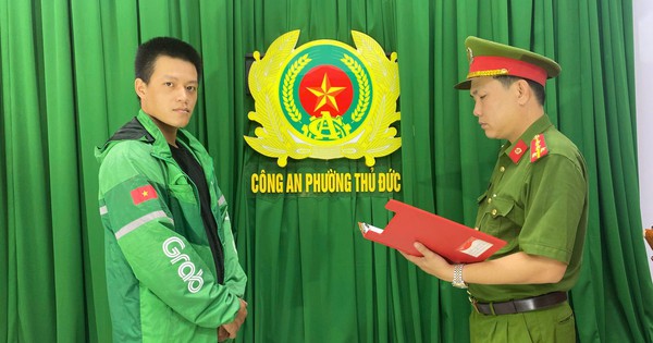 Công an phường Thủ Đức thực nghiệm lại hiện trường, củng cố hồ sơ xử lý thanh niên đánh người