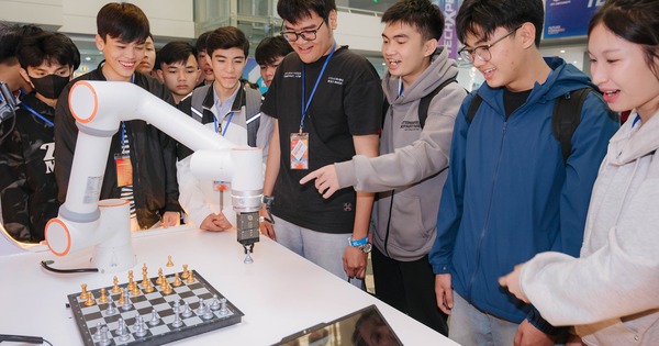 Trường ĐH FPT mở chuyên ngành mới, hướng đến UAV và robot