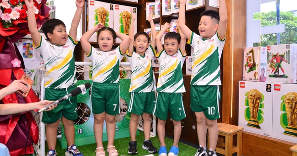 FIFA World Cup 2026 tại các nhà sách của FAHASA