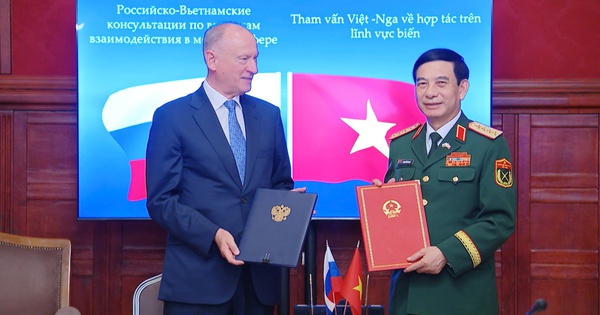 Việt Nam - Nga ký kết Kế hoạch hợp tác trong lĩnh vực biển