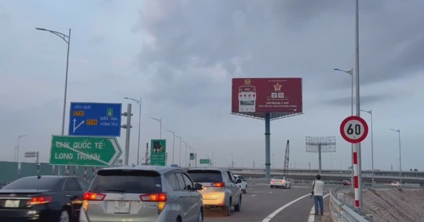Bắt đầu lưu thông xe tuyến cao tốc TPHCM - Long Thành vào cao tốc Biên Hòa - Vũng Tàu qua đường T2
