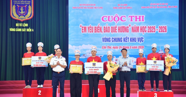 Đội thi của Cà Mau đoạt giải nhất cuộc thi "Em yêu biển, đảo quê hương"