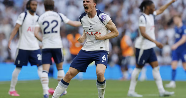 Tottenham thoát hiểm phút chót, West Ham thắng vẫn rớt hạng