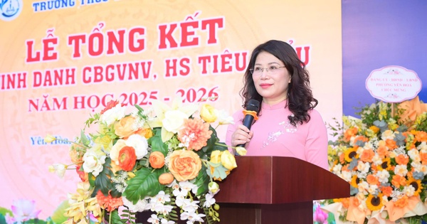Xúc động lời dặn dò của cô Hiệu trưởng với các học sinh lớp 9