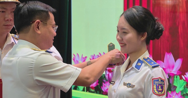 Bộ Tư lệnh Vùng Cảnh sát biển 2: 147 sĩ quan được phong, thăng quân hàm