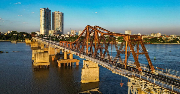 Cầu Long Biên thông xe trở lại sau 2 tháng sửa chữa