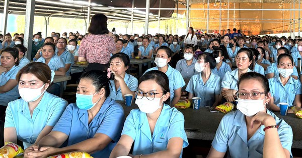 Nâng cao nhận thức về chăm sóc sức khỏe sinh sản cho người lao động