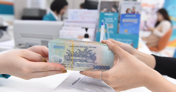 Ngân hàng lên tiếng về sự thật “cam kết lãi suất gửi tiết kiệm 18%-20%/năm”