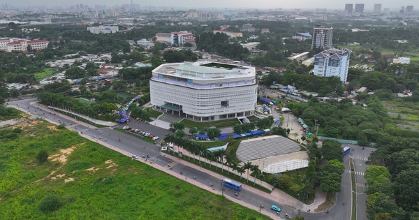 “Không thể chậm mãi” với dự án Đại học Quốc gia TPHCM