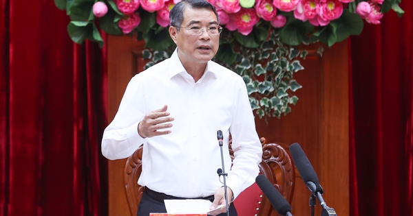 Thủ tướng Lê Minh Hưng làm việc với Ban Thường vụ Tỉnh ủy Vĩnh Long, chỉ đạo nhiều việc quan trọng