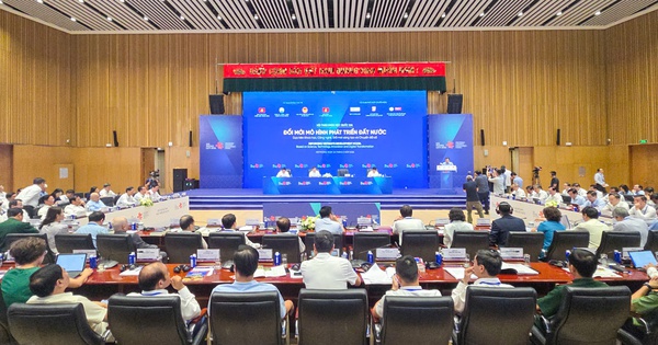 Đổi mới mô hình phát triển đất nước dựa trên khoa học, công nghệ và chuyển đổi số