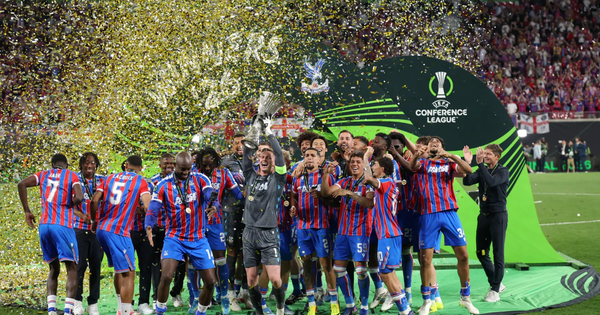 Crystal Palace lần đầu lên đỉnh châu Âu