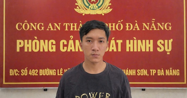 Ban ngày chuyên giả du khách, ban đêm leo rào vào trộm tiền công đức