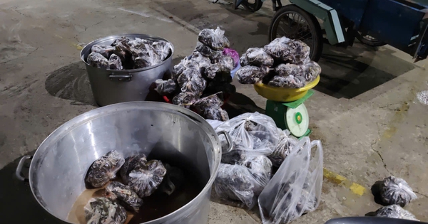 Mật phục kiểm tra người đàn ông chở hàng có biểu hiện nghi vấn