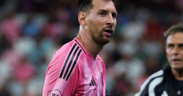 Messi nổ súng đưa Inter Miami dẫn 3 bàn nhưng vẫn thua đau
