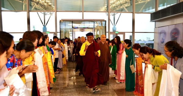 Đức Gyalwang Drukpa rời Việt Nam, kết thúc Pháp hội cầu nguyện hòa bình