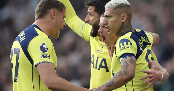 Tottenham vượt ải Aston Villa, sáng cửa trụ hạng