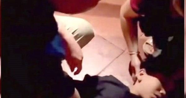 VIDEO: Phó Giám đốc Bệnh viện cứu sống cháu bé ngừng tim trên bãi biển