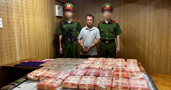 Nhóm đối tượng vận chuyển 50 bánh ma túy, nổ súng chống trả, chém bị thương công an