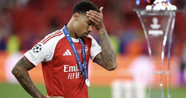Lý do trung vệ Gabriel đá quả luân lưu 11 m quyết định của Arsenal